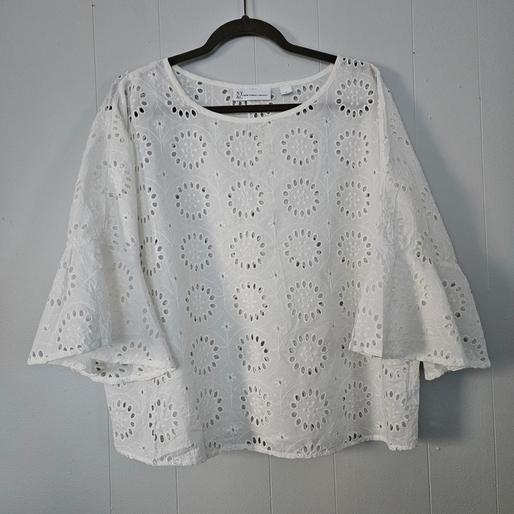 New York & Company White Eyelet Blouse Womens XL Bell‎ Sleeve Cotton